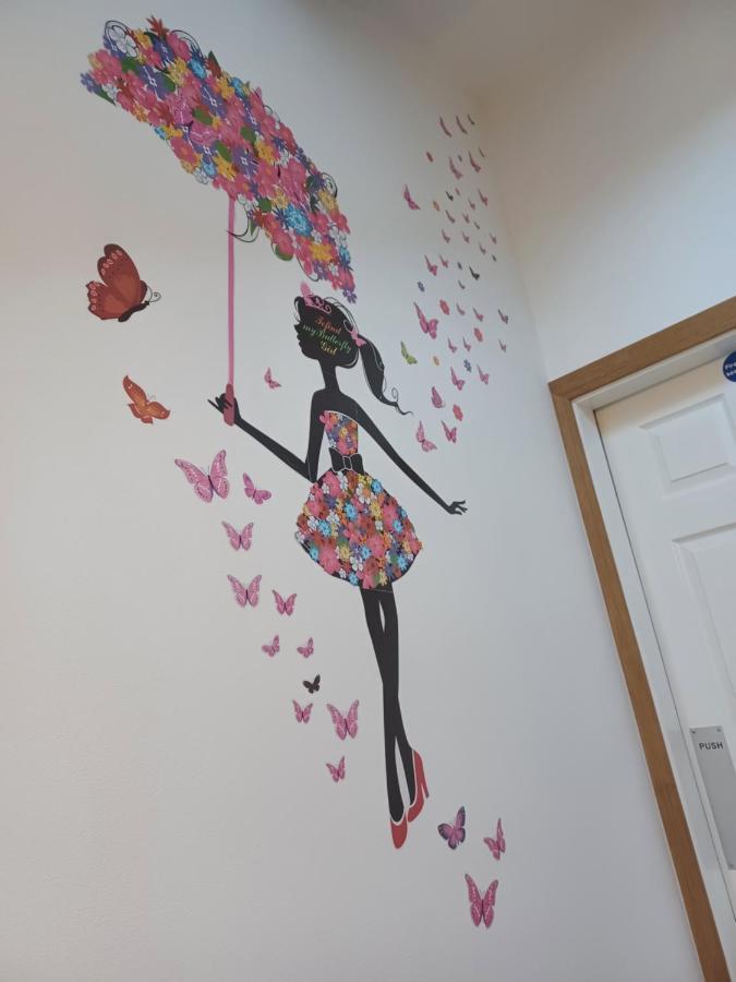 Voyage Hostel - Rooms With Shared Kitchen 더글러스 외부 사진