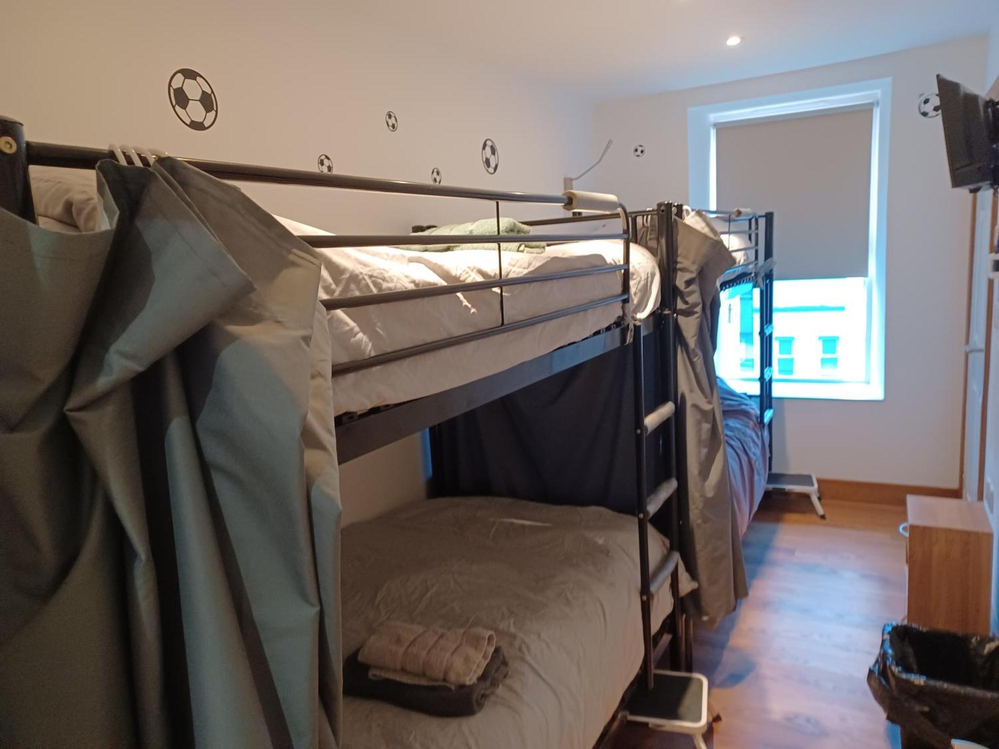 Voyage Hostel - Rooms With Shared Kitchen 더글러스 외부 사진